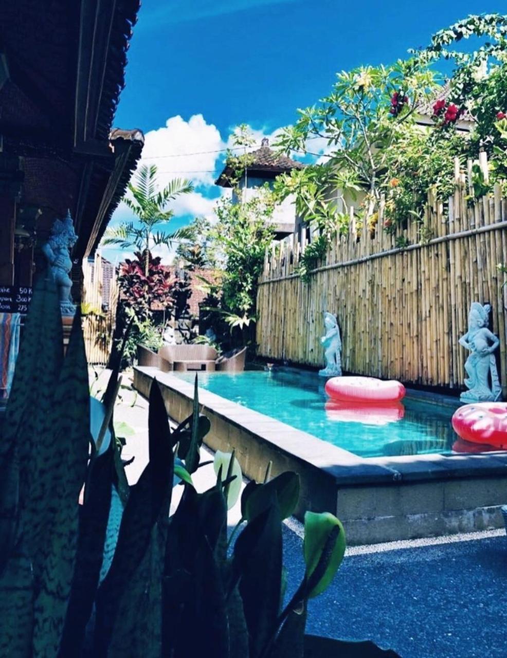 Inn Between Ubud Eksteriør bilde